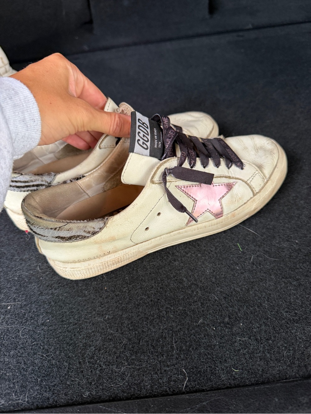 Golden Goose mays Off-White Sneakers with Pink Star and Black Laces